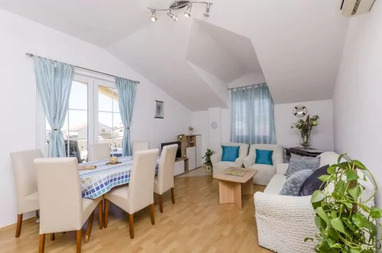 Apartmán Severní Dalmácie - Vodice DA 4143 N2