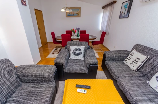 Apartmán Střední Dalmácie - Okrug Gornji DA 3318 N3