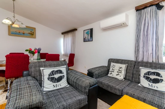 Apartmán Střední Dalmácie - Okrug Gornji DA 3318 N3