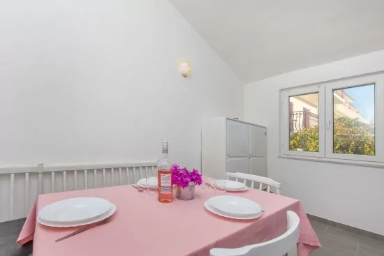 Apartmán Střední Dalmácie - Pisak DA 2311 N1